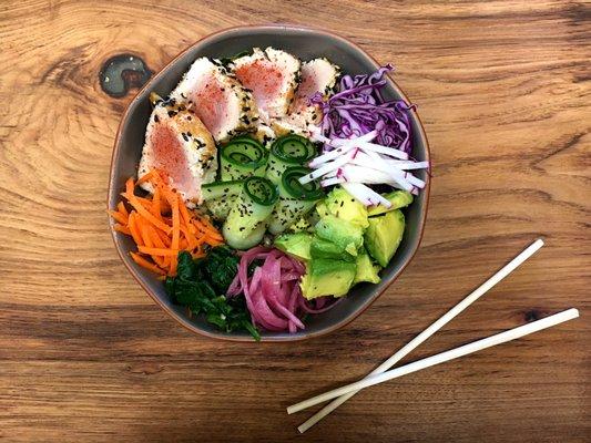 Sesame Crusted Tuna Bowl