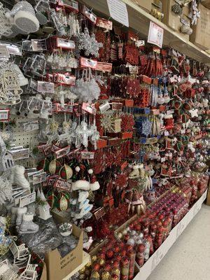 Cute Christmas decorations and ornaments for less than a $1