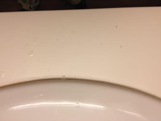 Dirt all over sink