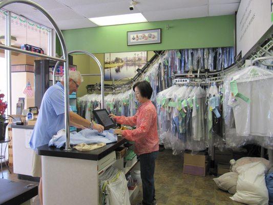 Palm Desert Cleaners