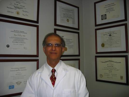 Bijan Zardouz, MD