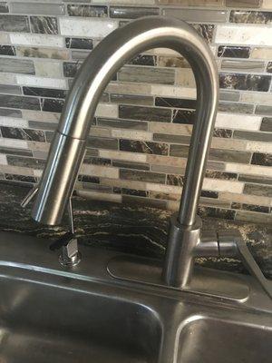 Faucet replaced by Michael handyman "Mensch with a Wrench