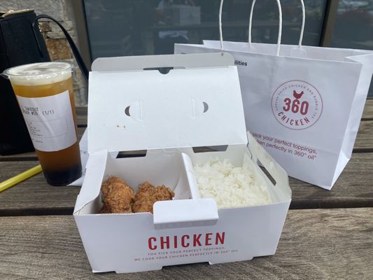 Korean fried chicken with white rice and mango and passionfruit boba tea.