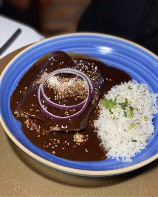 Enchiladas con Mole