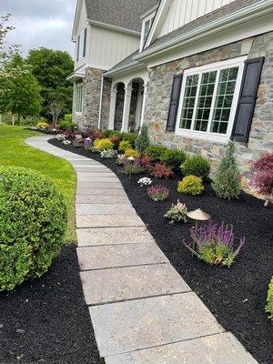 Mercado Lawn And Landscaping Inc