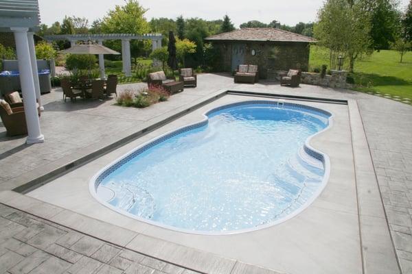 Custom Fiberglass Pools