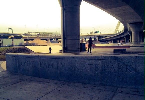 Main entry area to skate park, though there are plenty of ways to walk on to this open area park.