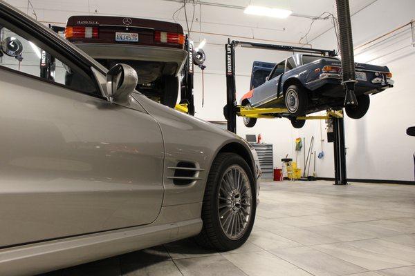 Expert Mercedes-Benz Repair.
 
 425-462-2090. MercedesGarage.com