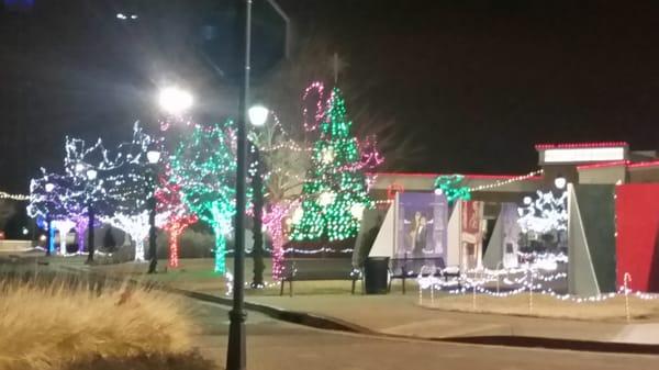 Town Center Plaza:  Market Area:  Christmas Decorations