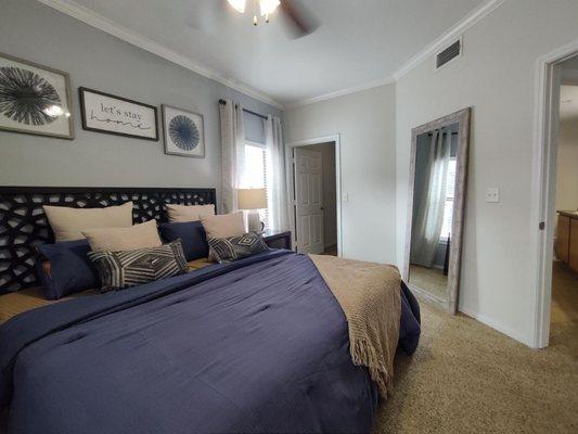 The Montecristo Apartments in San Antonio, TX, offering one, two and three bedroom apartments for rent in San Antonio.