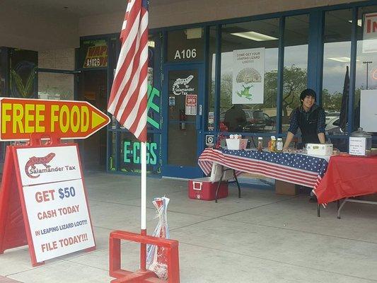 Free Lunch on Saturday's until End of Tax Season