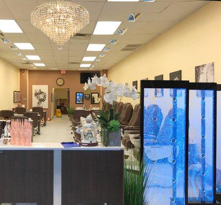 Stop by and enjoy a great spa experience.
 Find out more by searching for TJ Nails Official Website:https://vnailpro.com/tjnails_keokuk/