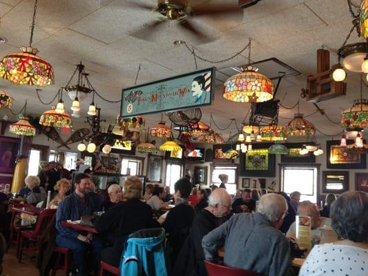 Sunday breakfast crowd