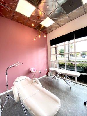 Another view of the gorgeous 3D Brows Architect Salon!!! Absolutely stunning!