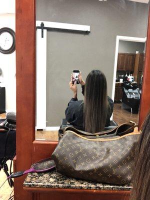 Picture doesn't even do it justice cus the lighting but she did a great job creating an ashy balayage on my dark hair