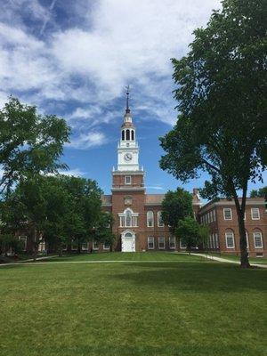 Dartmouth Green and Baker Library. Wellspring Welcomes Dartmouth New Undergrad and Grad Students