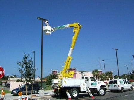 pole light maintenance | Parking lot lighting repair