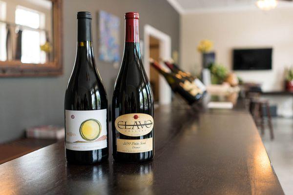 Now pouring II Moon Cellars AND Clavo Cellars!