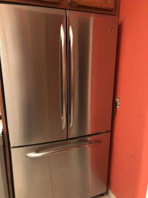 Refrigerator ice maker fixed