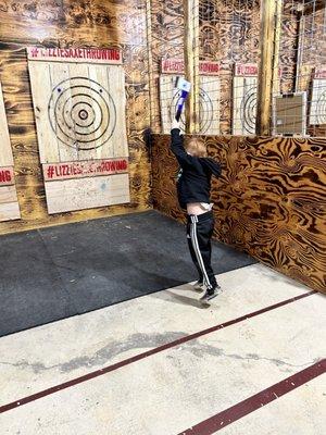 Kid axe throwing