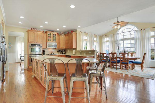 I just love this kitchen and Sunroom layout.