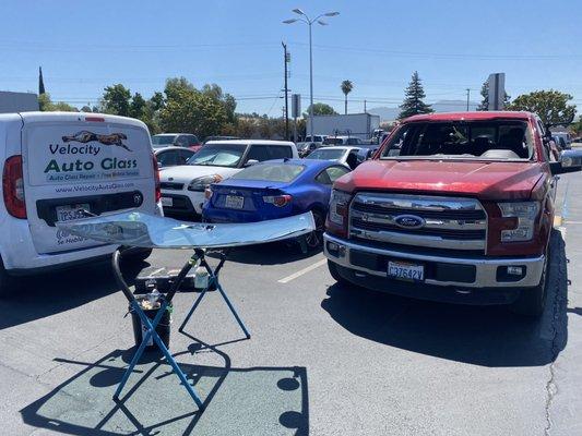 2020 FORD F-250 WINDSHIELD REPLACEMENT