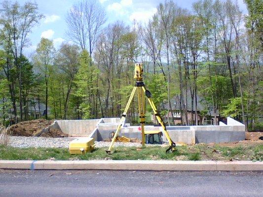 Waldraff Land Surveying