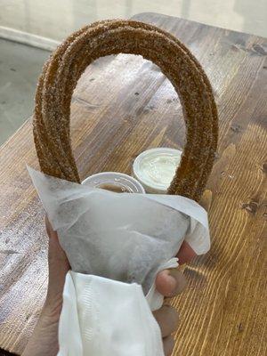 Loop Churro w/ 1 topping ($3.99).