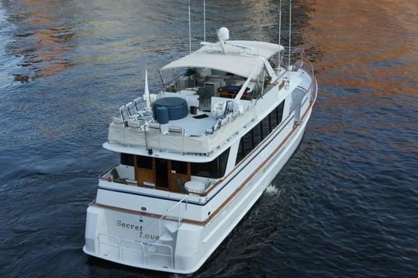 80' Luxury Chris Craft (up to 65 passengers)