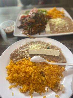 Steak Fajitas de Res. Extra beans and extra rice. It was that good