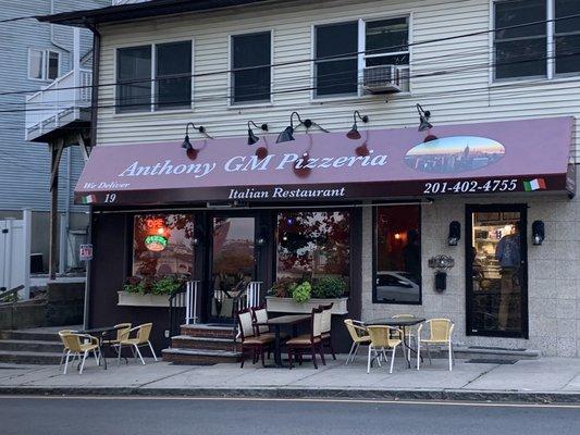 Storefront outdoor seating