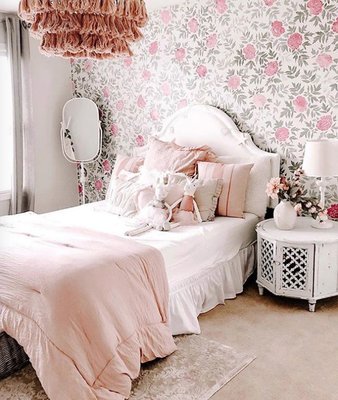 Floral stencils in bedroom