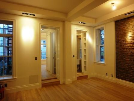 Carroll St 2br, 2ba under reno