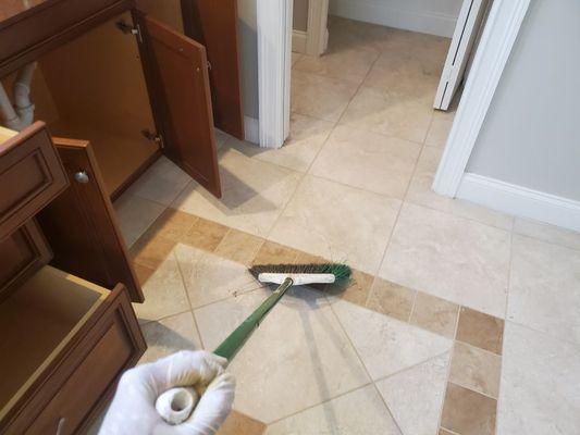 We provide cleaning services too