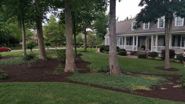 Hand spread mulch job