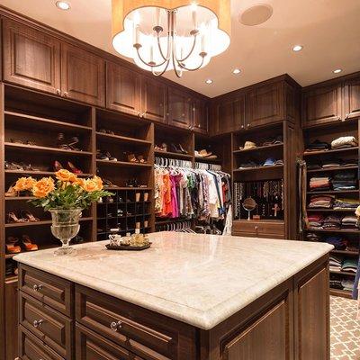 M and J Custom Closet