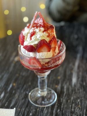 Strawberry Shortcake Sundae