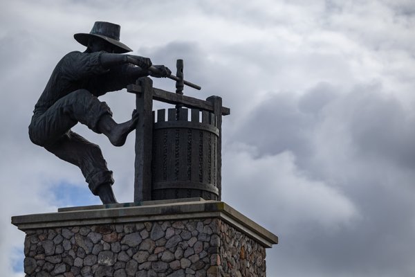 The Grape Crusher Statue - Vista Point Park