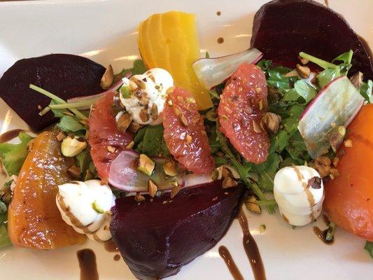 Beet and grapefruit salad