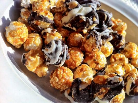 Drizzled Caramel Corn