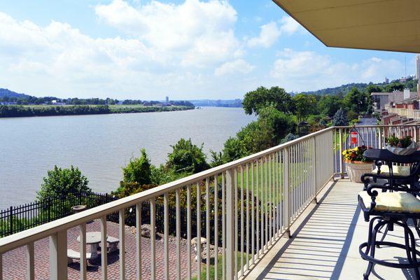 Balcony view looking West. Photo by Robinson Sotheby's International Realty.