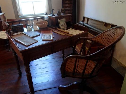 Writing desk in the house museum.