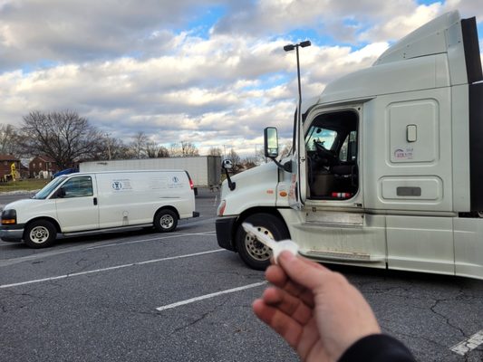 18 wheeler truck key replacement.