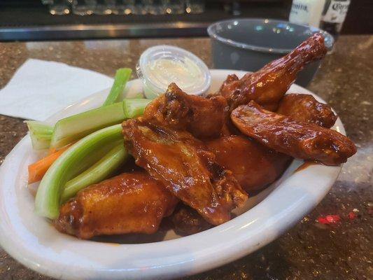 Hot bbq wings