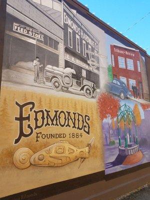 New Mural on Main towards the water.  Nice!