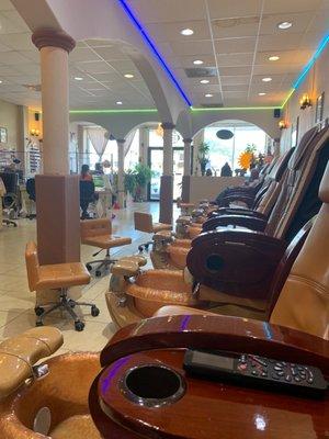 Very clean salon!