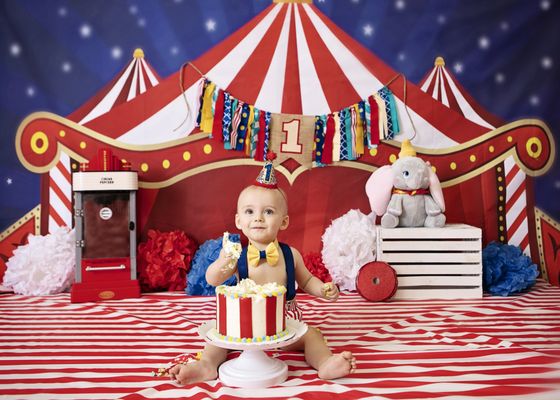 Smash Cake Session taken at Little Tots Photography Studio