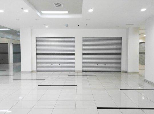 COMMERCIAL STEEL GARAGE DOORS