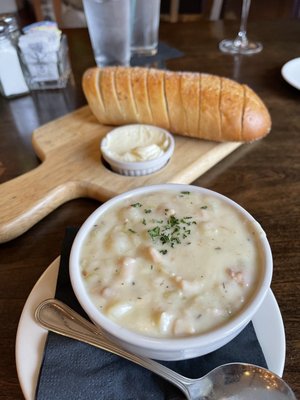 Clam chowder is good