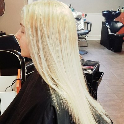 Blonde root touch up with accent highlights!